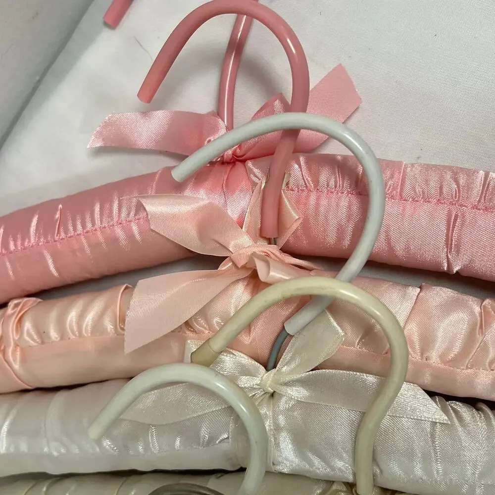 Satin Padded Clothes Glam Hangers Set of 7 for Delicate Clothing Protection